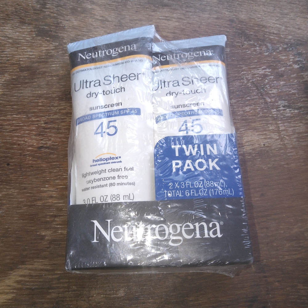 Neutrogena White Face Mask Accessories